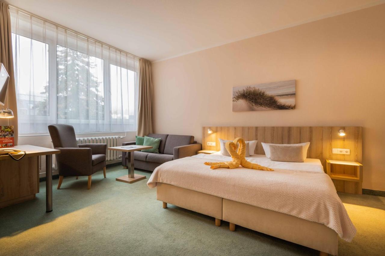 Hotel Wald Und See Heringsdorf  Exterior photo